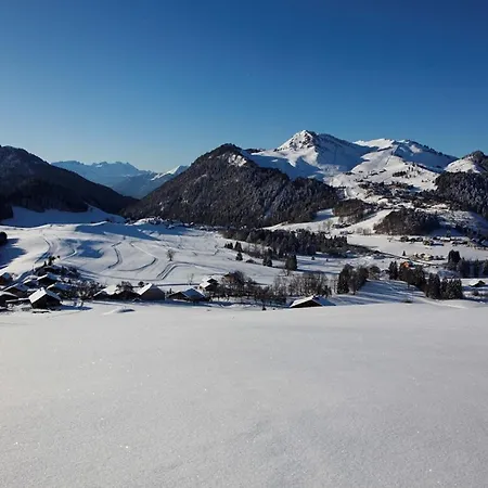 شقة Les Montagnes بيلوفو